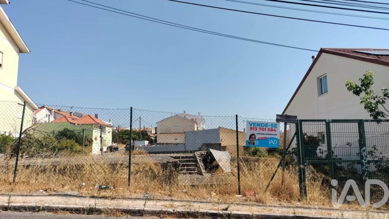 Terreno para Venda em Santa Iria de Azoia, São João da Talha e Bobadela Foto 3