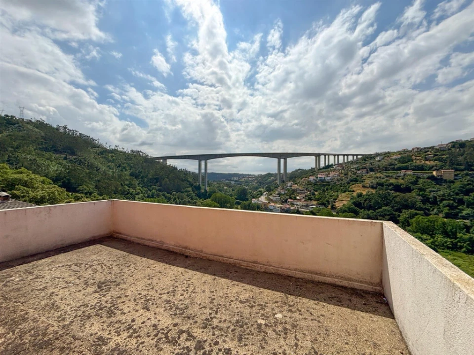 Moradia T5 para Venda em Ceira Foto 19