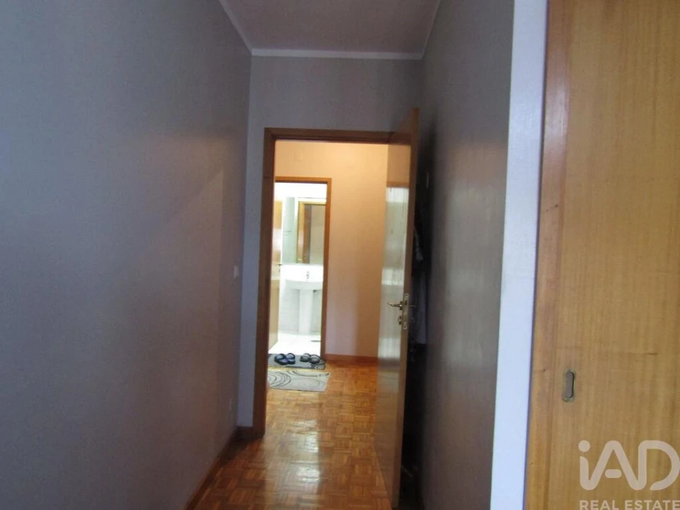 Apartamento T3 para Venda em Vilar de Andorinho Foto 8