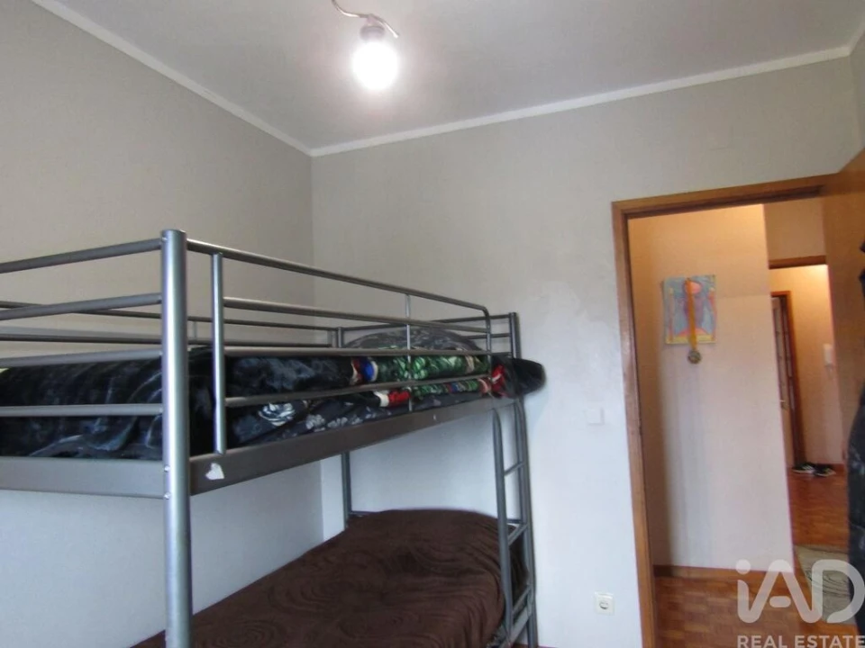 Apartamento T3 para Venda em Vilar de Andorinho Foto 3