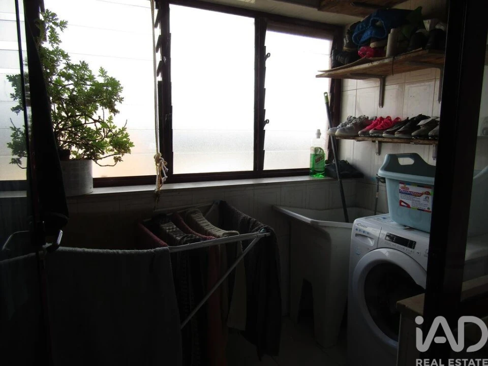 Apartamento T3 para Venda em Vilar de Andorinho Foto 26
