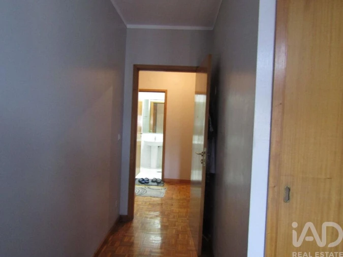 Apartamento T3 para Venda em Vilar de Andorinho Foto 8