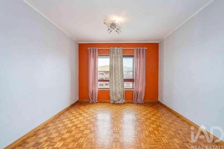 Apartamento T3 para Venda em Vilar de Andorinho Foto 7