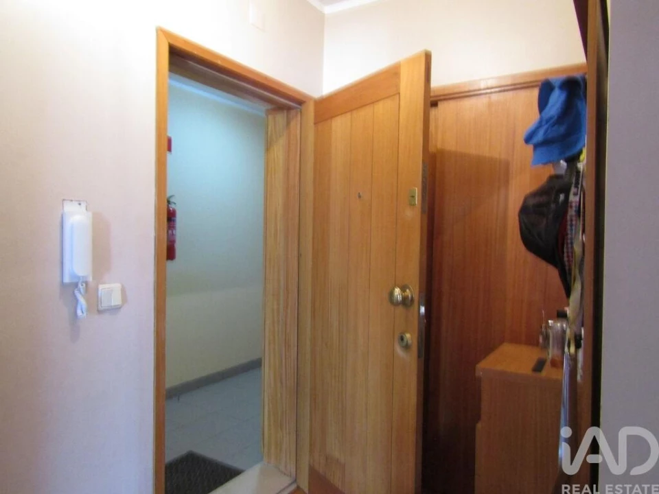 Apartamento T3 para Venda em Vilar de Andorinho Foto 18