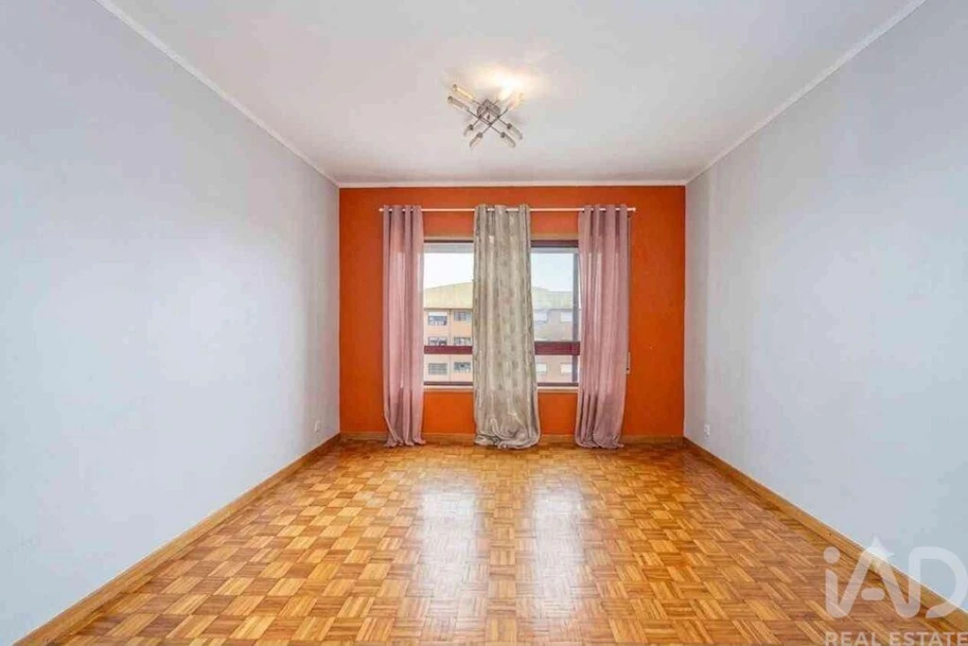 Apartamento T3 para Venda em Vilar de Andorinho Foto 7