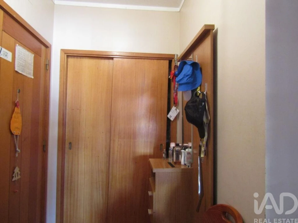 Apartamento T3 para Venda em Vilar de Andorinho Foto 17