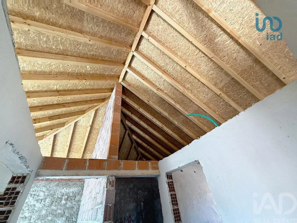 Moradia T2 para Venda em São Sebastião Foto 22