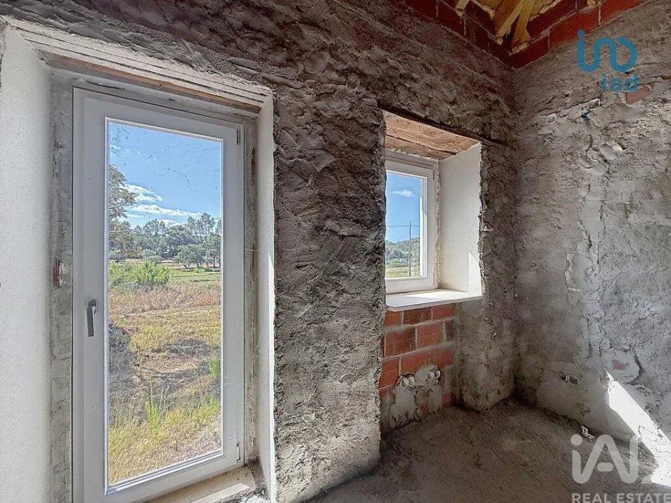 Moradia T2 para Venda em São Sebastião Foto 14
