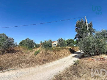 Moradia T2 para Venda em São Sebastião