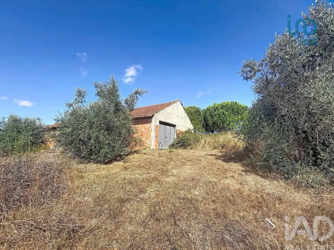 Moradia T2 para Venda em São Sebastião Foto 3