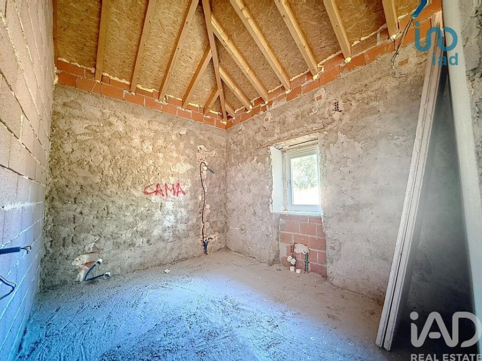 Moradia T2 para Venda em São Sebastião Foto 9