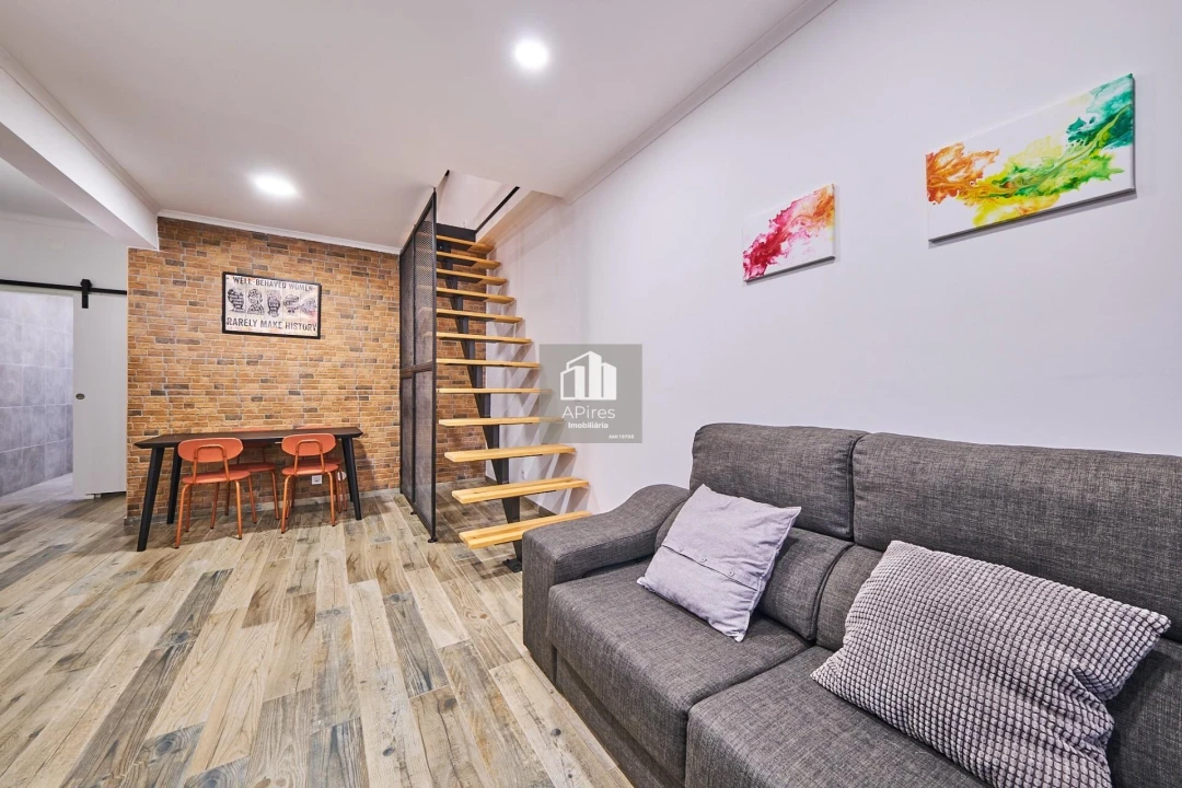 Apartamento T3 para Venda em Almada, Cova da Piedade, Pragal e Cacilhas Foto 5