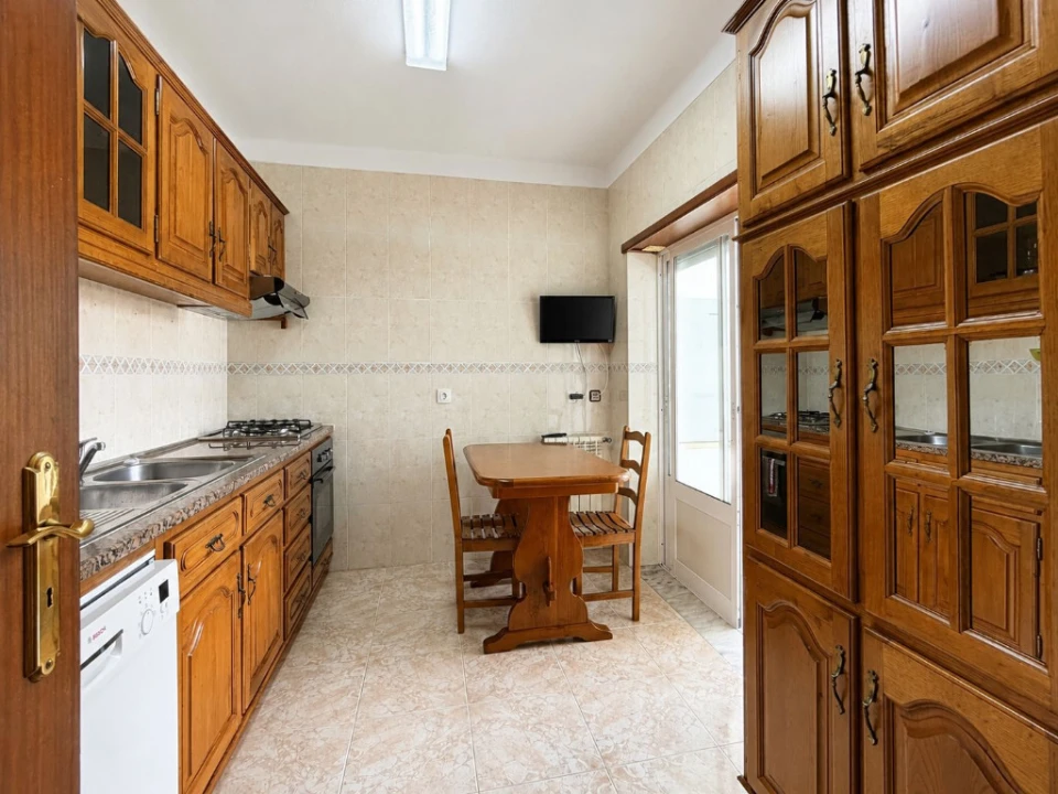 Apartamento T2 para Venda em Buarcos Foto 7