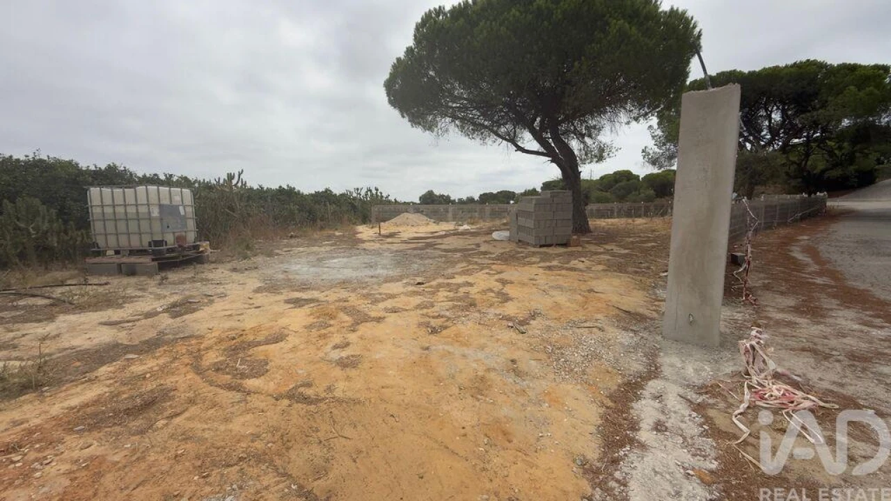 Terreno para Venda em Quarteira Foto 6