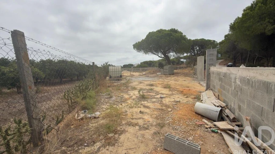 Terreno para Venda em Quarteira Foto 7