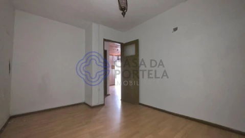 Moradia T3 para Venda em Darque