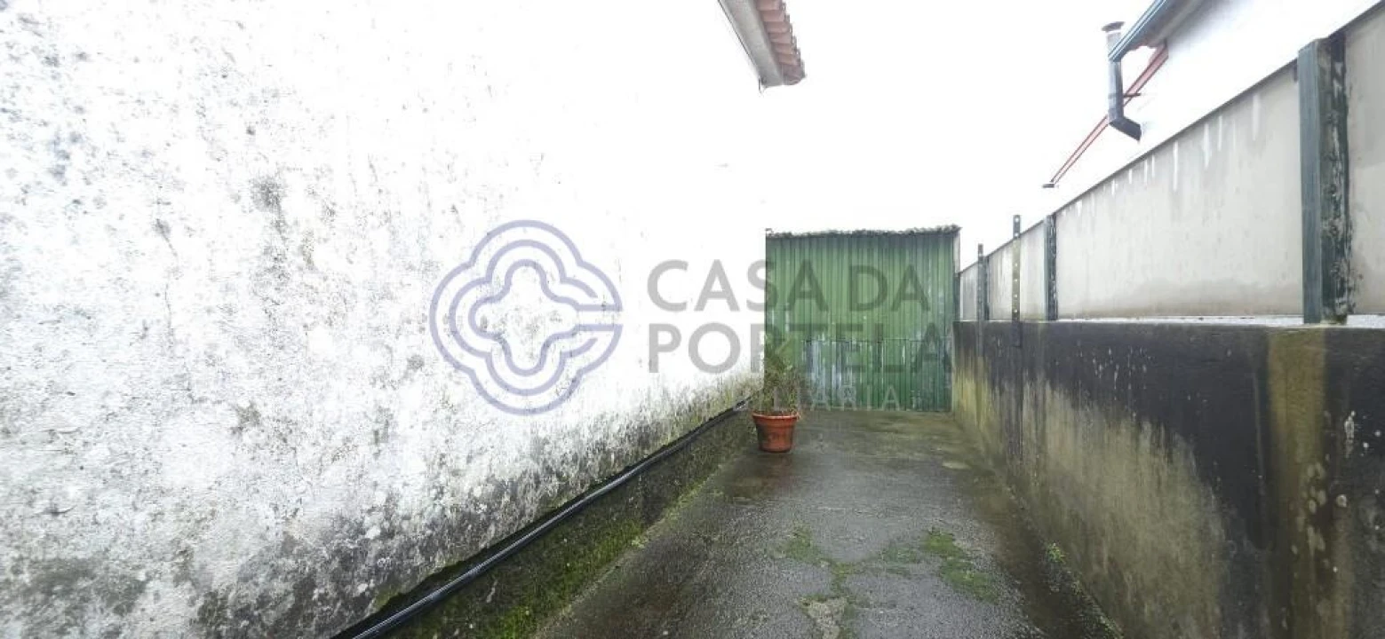 Moradia T3 para Venda em Darque Foto 3