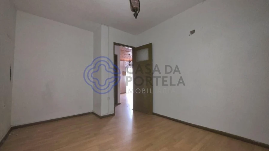 Moradia T3 para Venda em Darque Foto 11