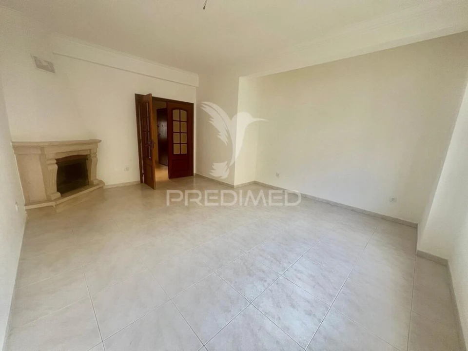 Apartamento T3 para Venda em Moita Foto 6