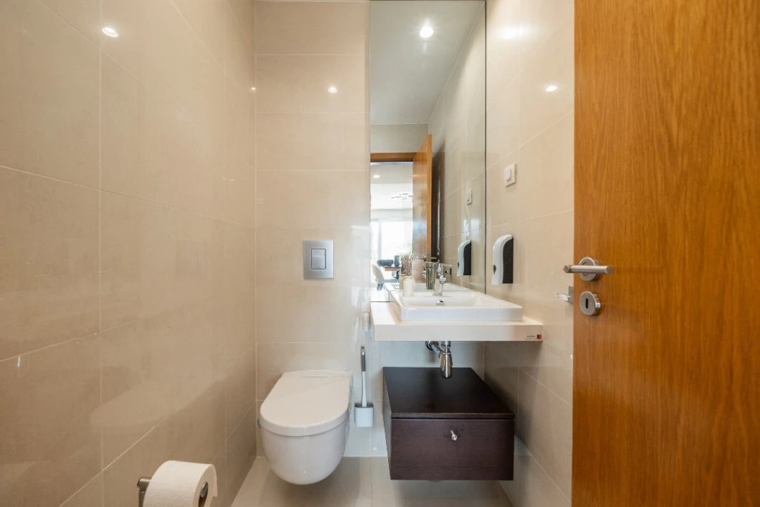 Apartamento T4 para Venda em Santo Antonio dos Olivais Foto 11