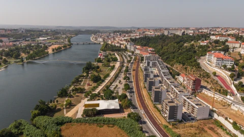 Apartamento T4 para Venda em Santo Antonio dos Olivais