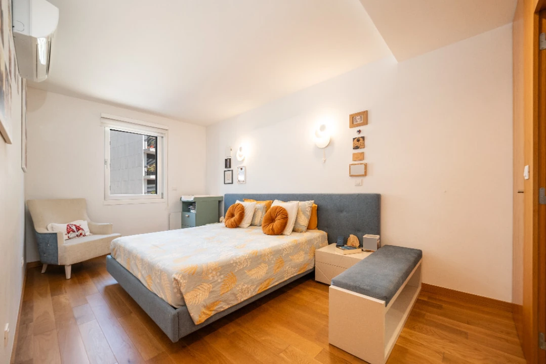 Apartamento T4 para Venda em Santo Antonio dos Olivais Foto 21