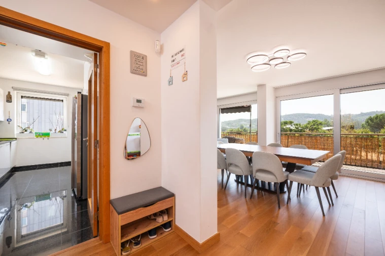 Apartamento T4 para Venda em Santo Antonio dos Olivais Foto 7