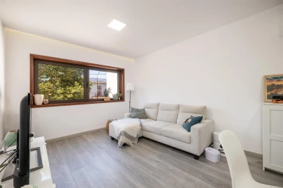 Apartamento T1 para Venda em Santo Antonio dos Olivais
