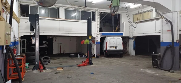Loja para Venda em Alto do Seixalinho, Santo André e Verderena