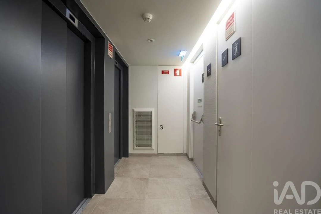 Apartamento T2 para Arrendamento em Olivais Foto 30