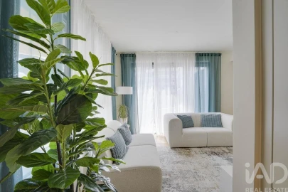 Apartamento T2 para Arrendamento em Olivais