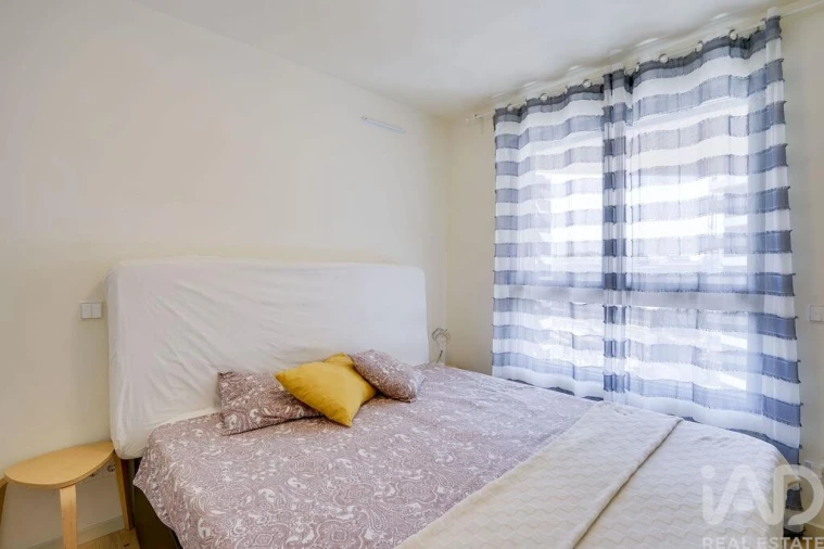 Apartamento T2 para Arrendamento em Olivais Foto 27