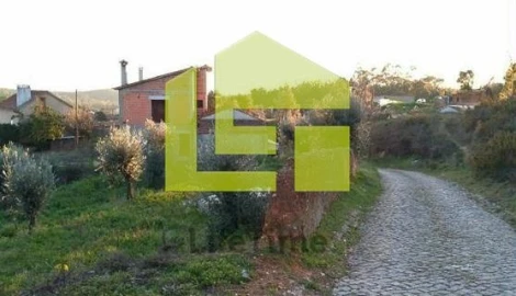 Moradia T3 para Venda em Almoster