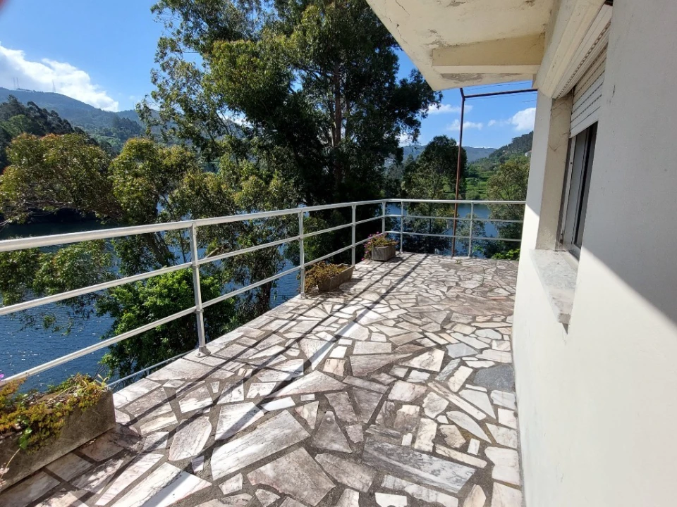 Moradia T12 para Venda em Rio Caldo Foto 31