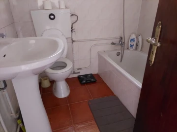 Moradia T12 para Venda em Rio Caldo