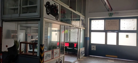 Loja para Arrendamento em Alto do Seixalinho, Santo André e Verderena