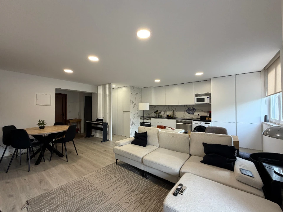 Apartamento T3 para Venda em Santo Antonio dos Olivais Foto 2