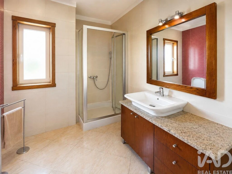 Apartamento T4 para Venda em Freixo de Espada a Cinta e Mazouco Foto 38