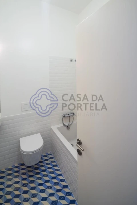 Apartamento T4 para Venda em Santa Maria Maior