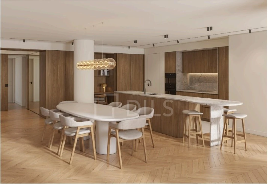 Apartamento T6 para Venda em Santa Maria Maior Foto 4