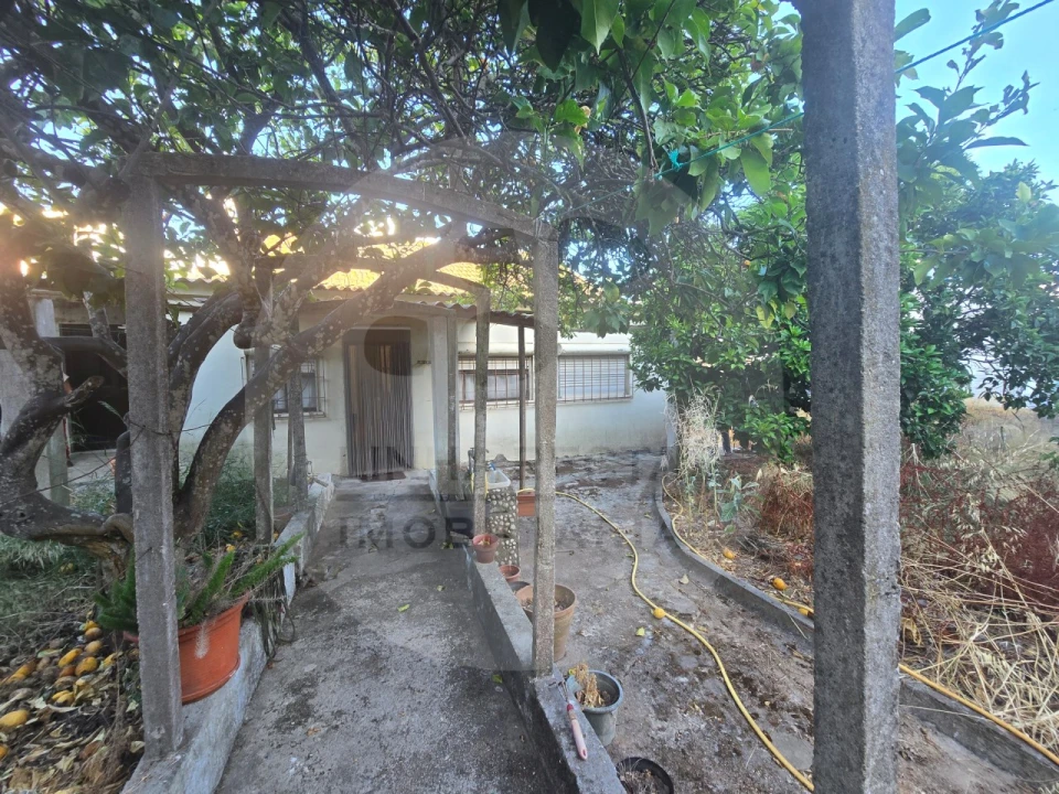 Moradia T4 para Venda em Gambia-Pontes-Alto da Guerra Foto 8