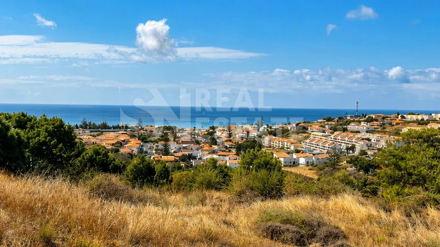 Terreno para Venda em Porto Santo