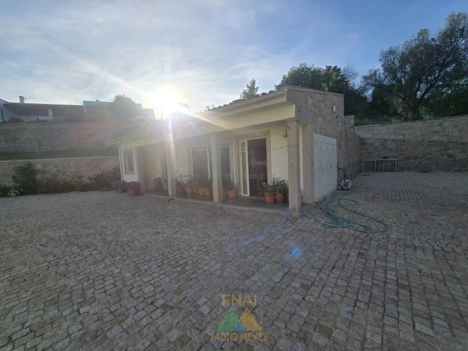 Moradia T4 para Venda em Vale Foto 39