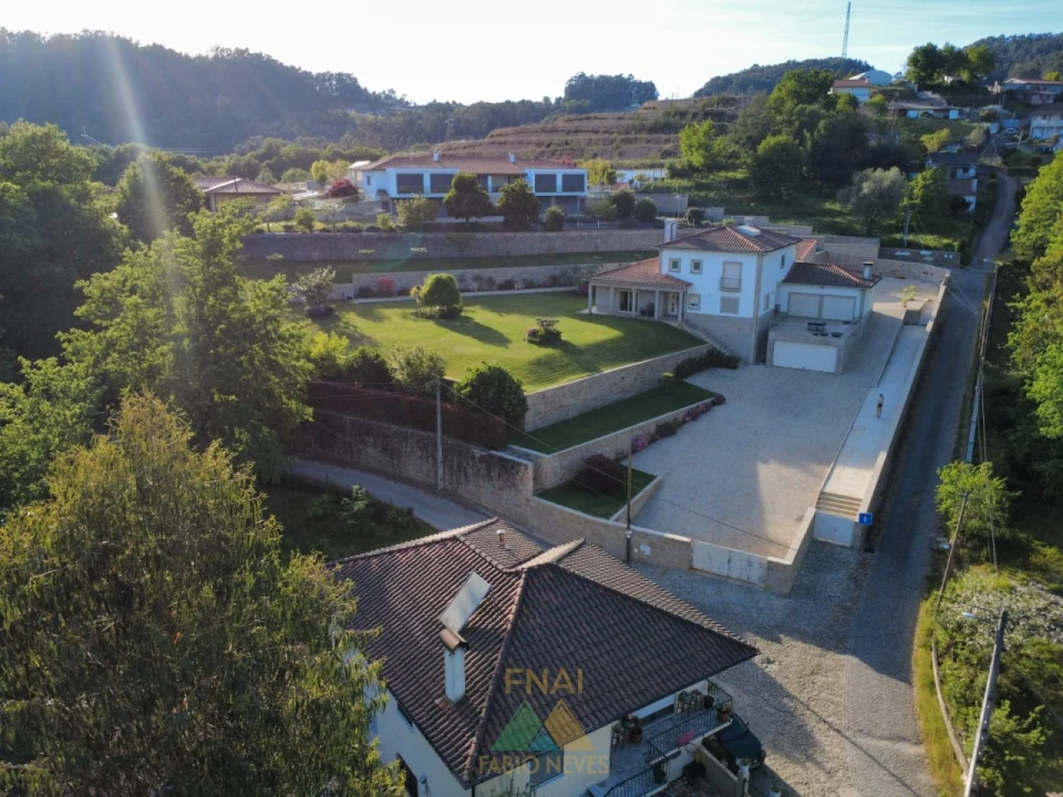 Moradia T4 para Venda em Vale Foto 38