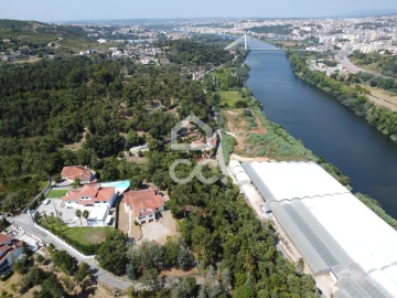 Terreno para Venda em Santa Clara e Castelo Viegas