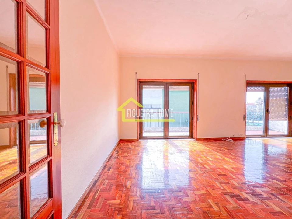 Apartamento T4 para Venda em Buarcos Foto 34