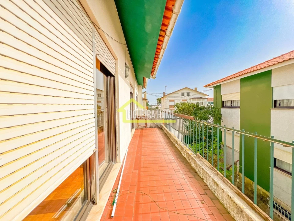 Apartamento T4 para Venda em Buarcos Foto 37