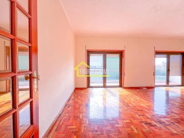 Apartamento T4 para Venda em Buarcos