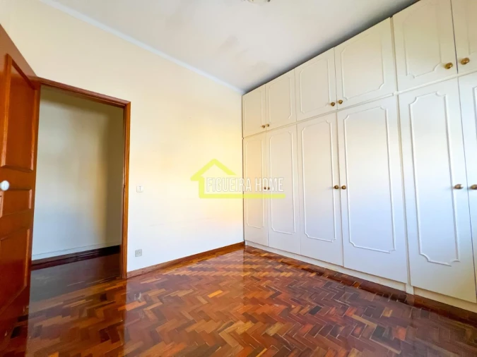 Apartamento T4 para Venda em Buarcos Foto 17