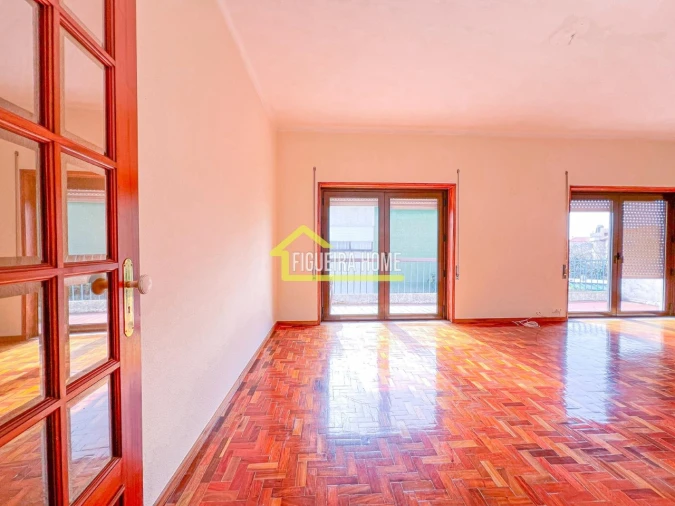 Apartamento T4 para Venda em Buarcos Foto 34